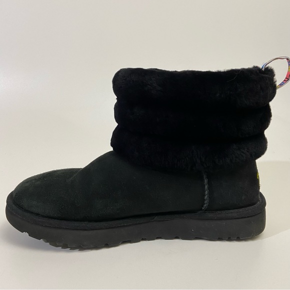 Ugg Classic Black Fluff Mini Quilted Suede Sheepskin Women Boots Size 10 Disc. - Picture 4 of 14